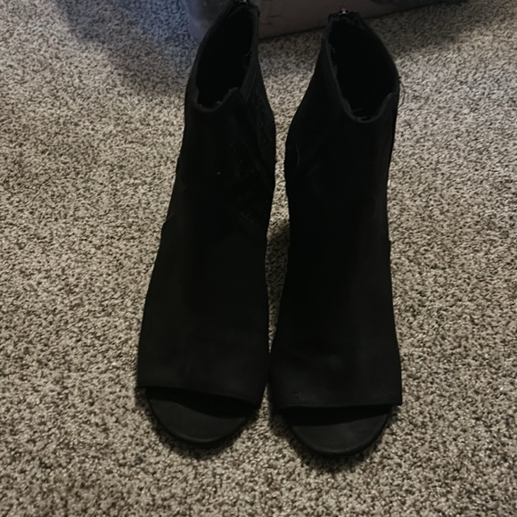 Open Toed Heels - Picture 4 of 4